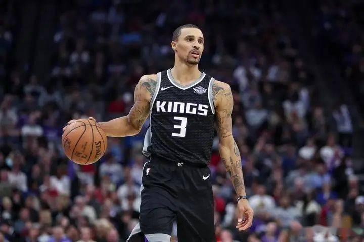 而奎罗斯正 而奎罗斯正