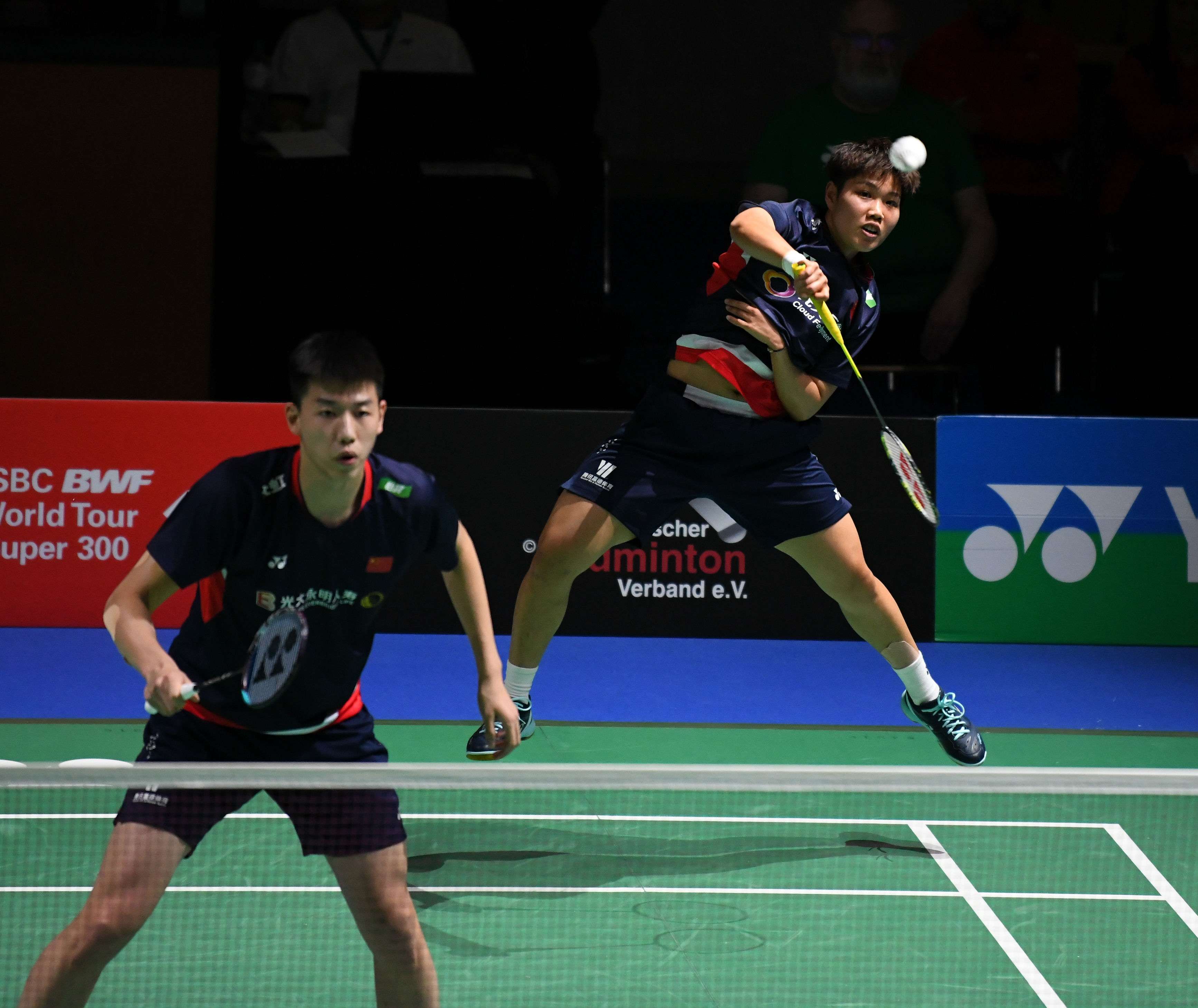 联赛中耀眼 联赛中耀眼