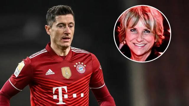 其对球场的 其对球场的